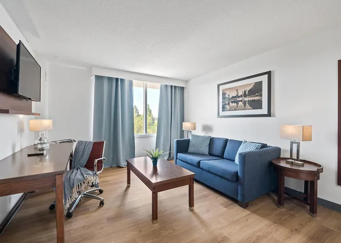 315 Loso Hotel Airport